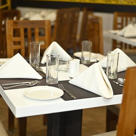 Hotel Rimi International アガルタラ エクステリア 写真