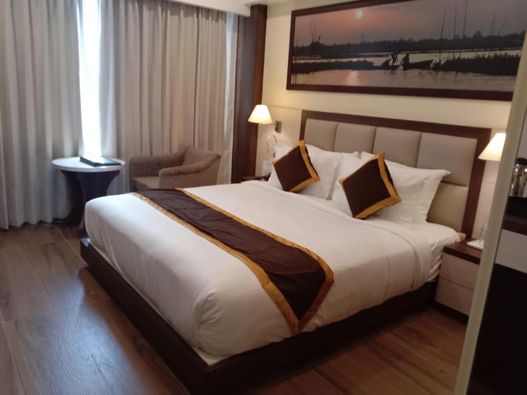 Hotel Rimi International アガルタラ エクステリア 写真
