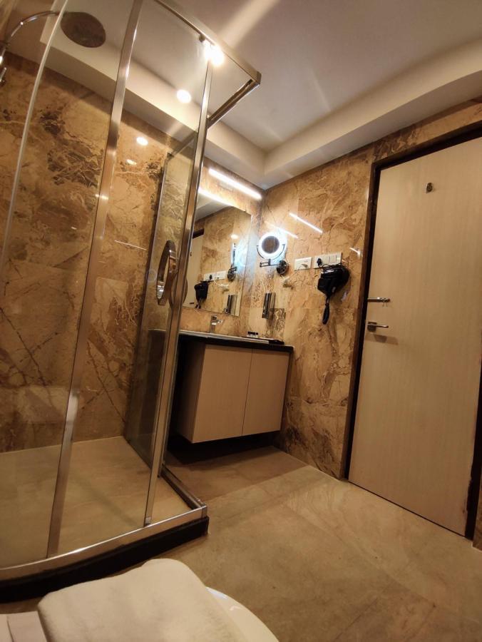 Hotel Rimi International アガルタラ エクステリア 写真