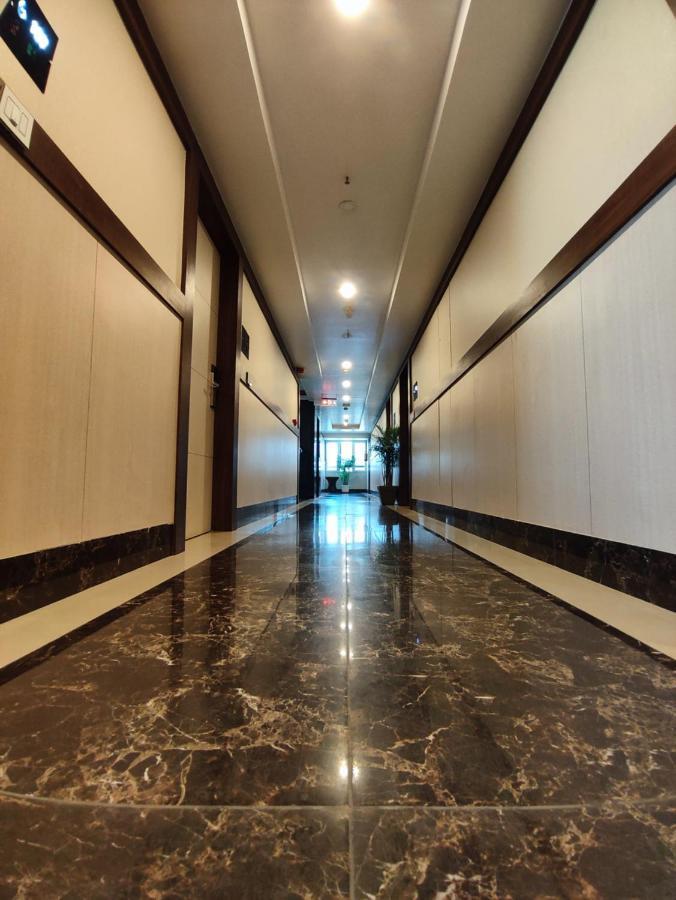 Hotel Rimi International アガルタラ エクステリア 写真