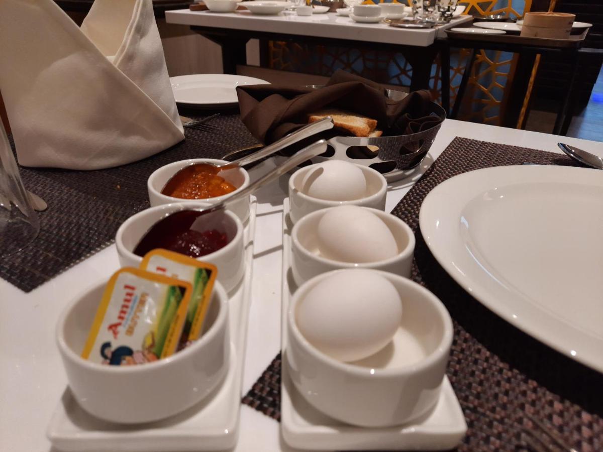 Hotel Rimi International アガルタラ エクステリア 写真